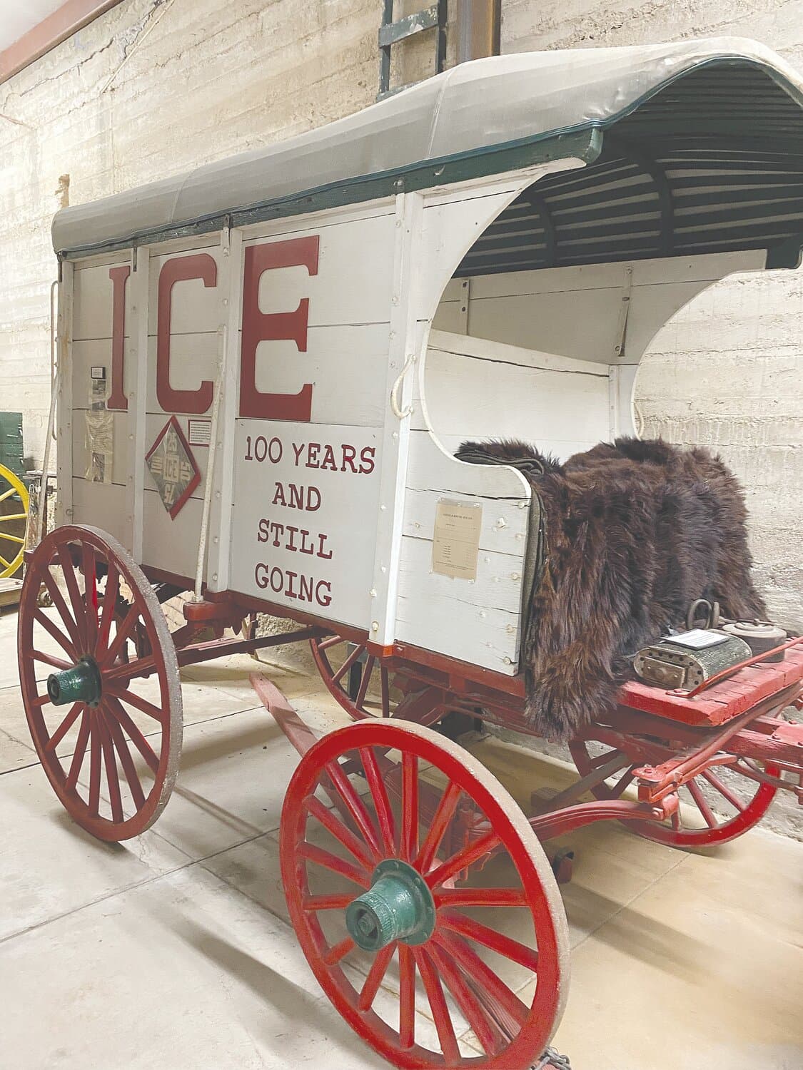 Circle the wagons ... on the ICE!